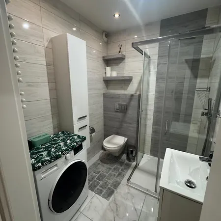 Mieszkanie Z Parkingiem Podziemnym Przewoz Podgorze Apartment